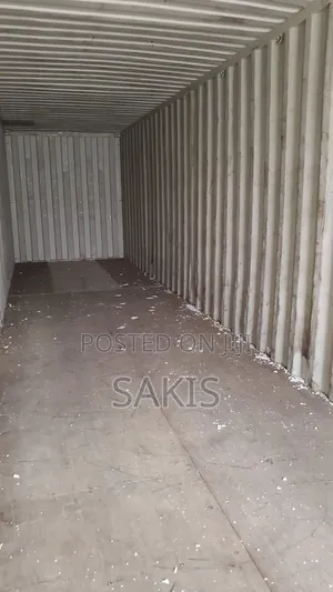 Ready With Papers! 40ft Shipping Containers On Offer