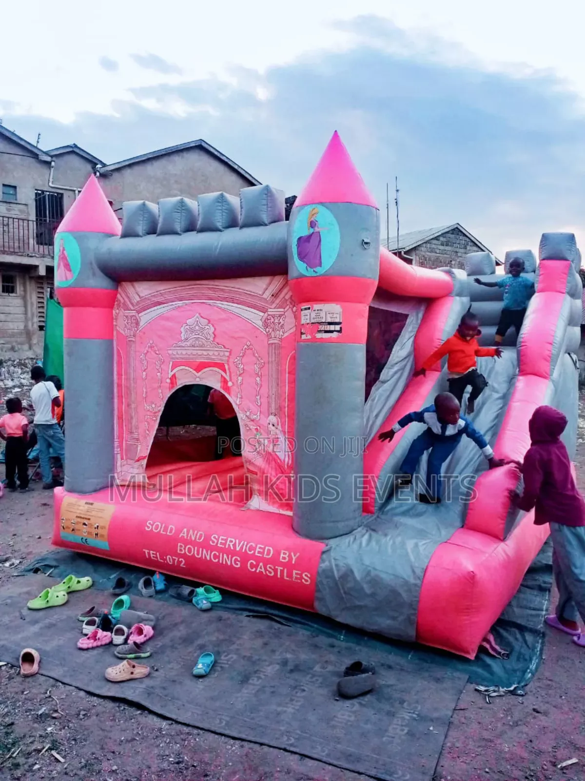Bouncing Castle , Trampoline for Hire