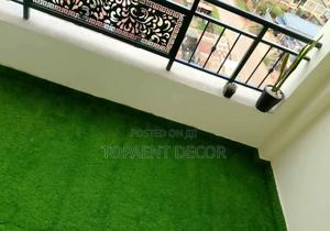 Balcony Easy to Maintain and Install Artificial Green Turf - thumbnail 2