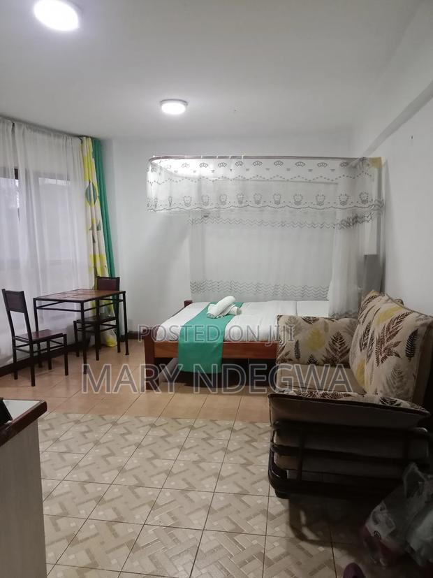 Airbnb Studio in Ngara With Rooftop Pool and Cityview - thumbnail 2