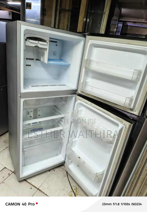 Medium Size Sumsung Double Door Fridge - thumbnail 3