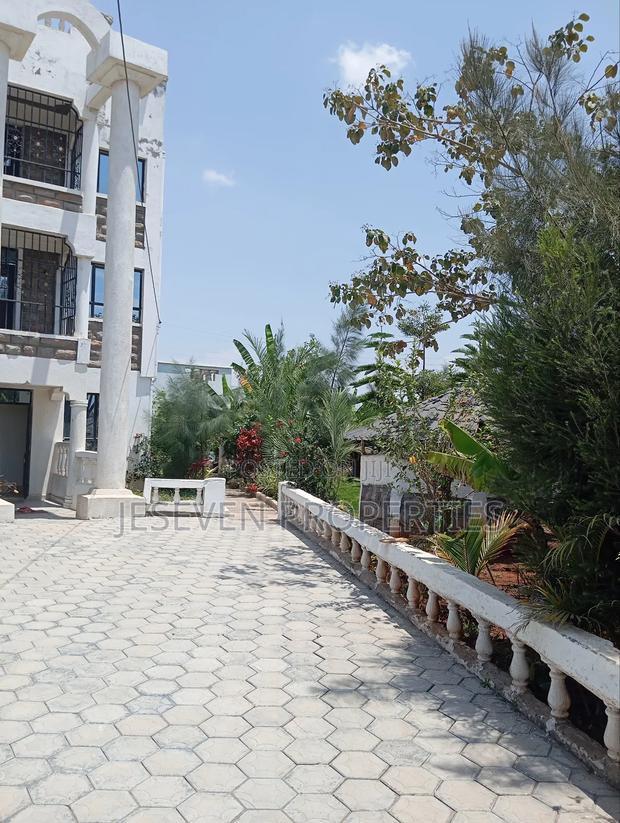 12bdrm Mansion in Syokimau Rim House for rent