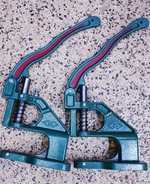 New and Affordable Button Press Machine - thumbnail 2