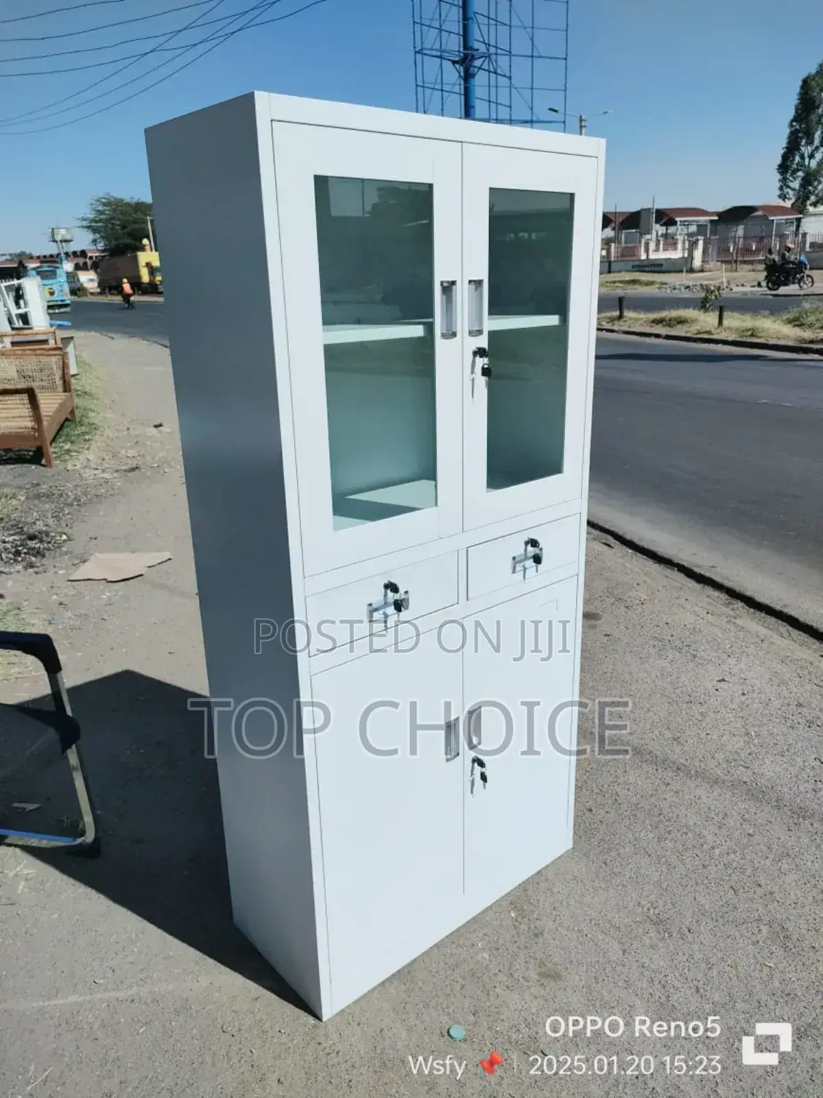 Metallic Lockable Filing Cabinet