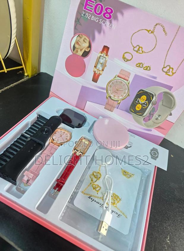 E08 Plus Smartwatch Set_che - main view