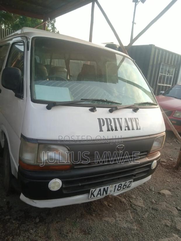 Toyota HiAce 2015 White - thumbnail 5