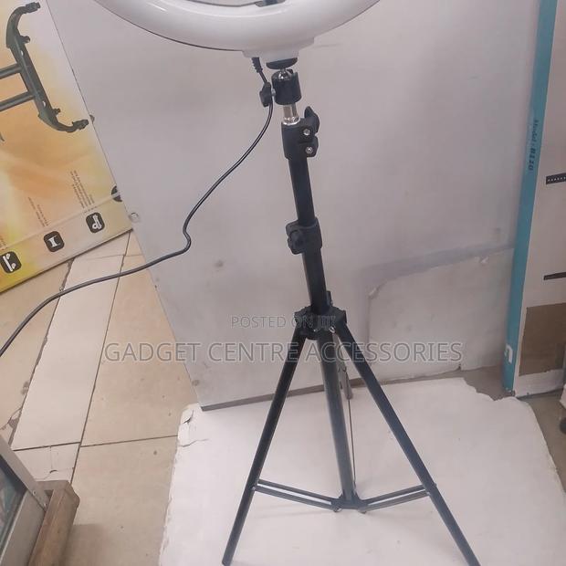Tripod Ring Light Stand - thumbnail 2