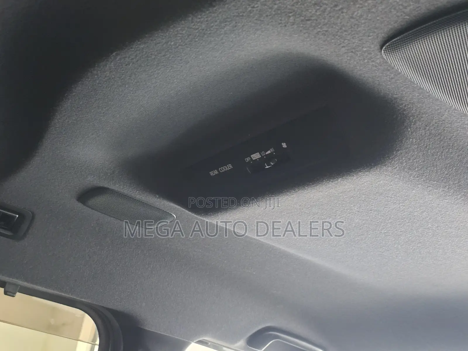 Toyota Noah 2018 White