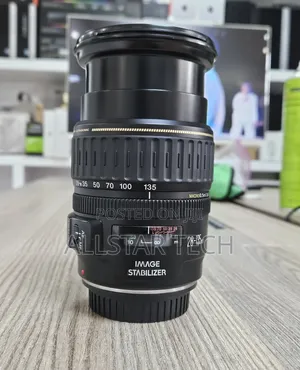 Canon Ef 28-135mm F/3.5-5.6 Is Usm Lens