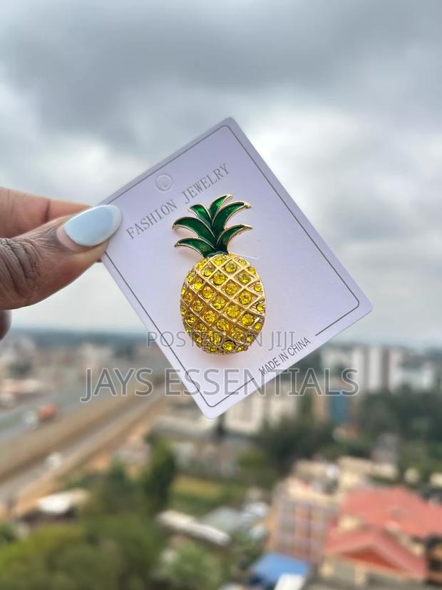 Elegant Fashion Brooches - thumbnail 4