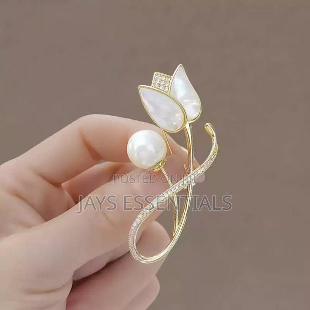 Elegant Fashion Brooches - thumbnail 19