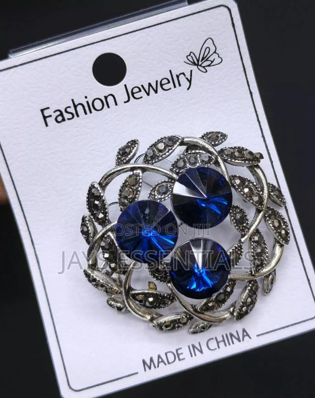 Classy Brooch Pins - thumbnail 12