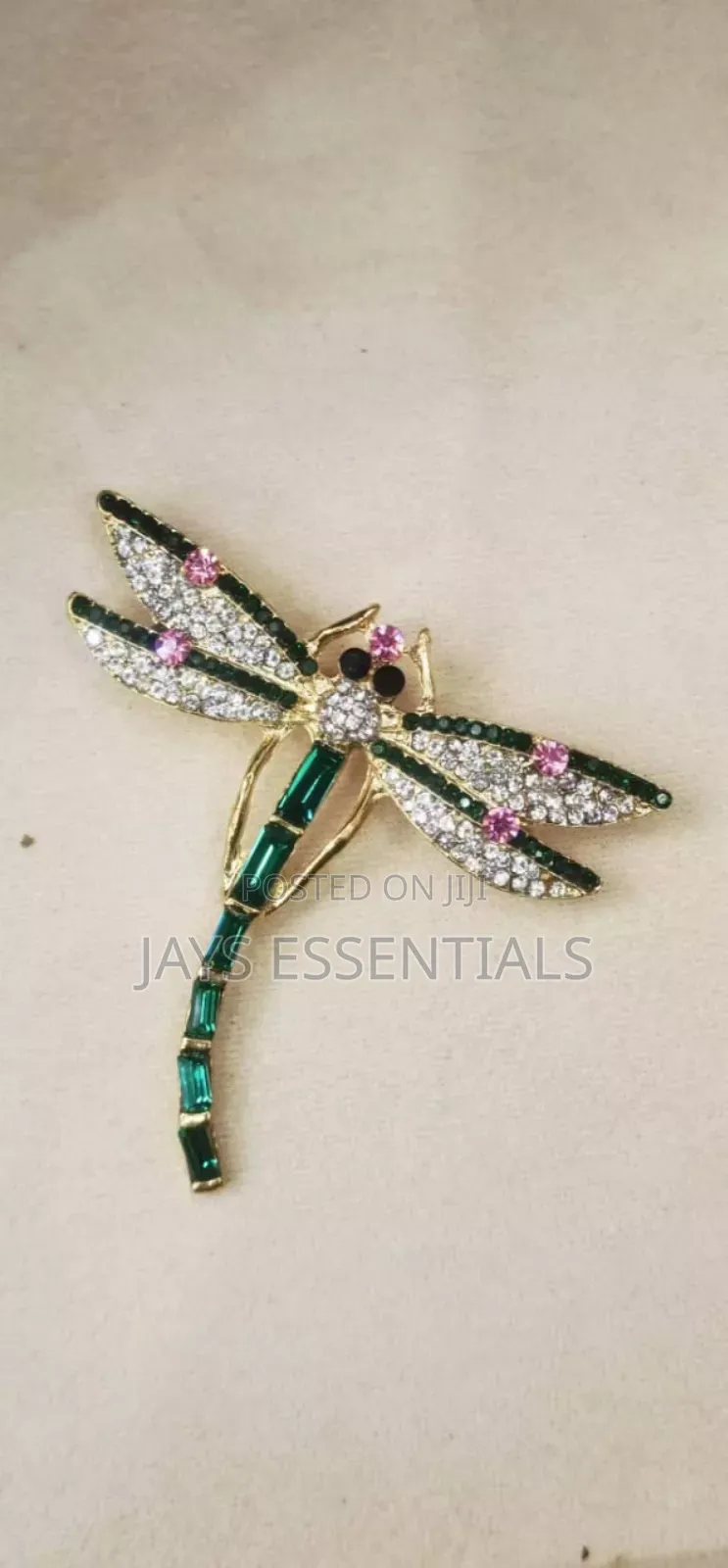 Classy Brooch Pins