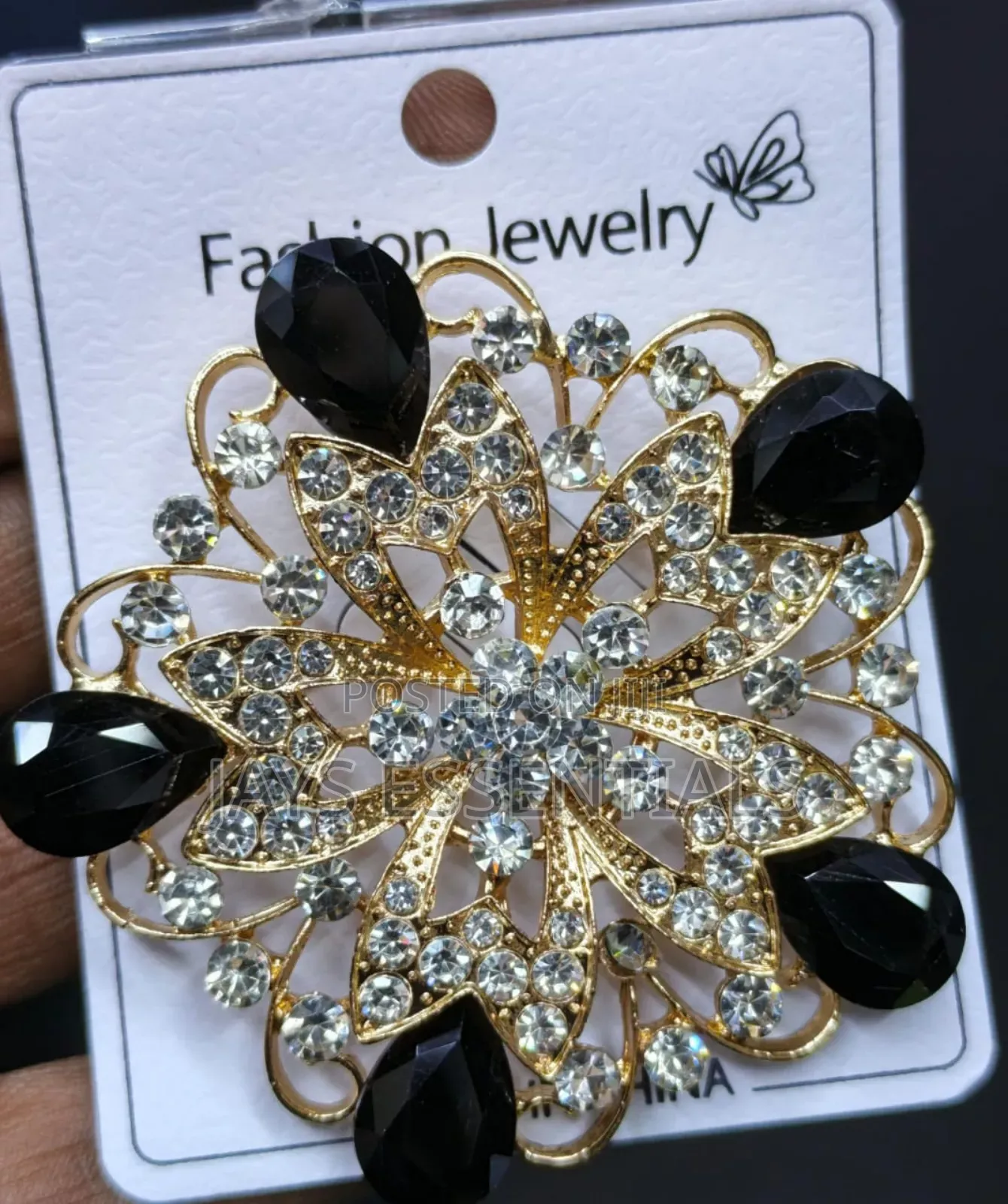 Classy Brooch Pins