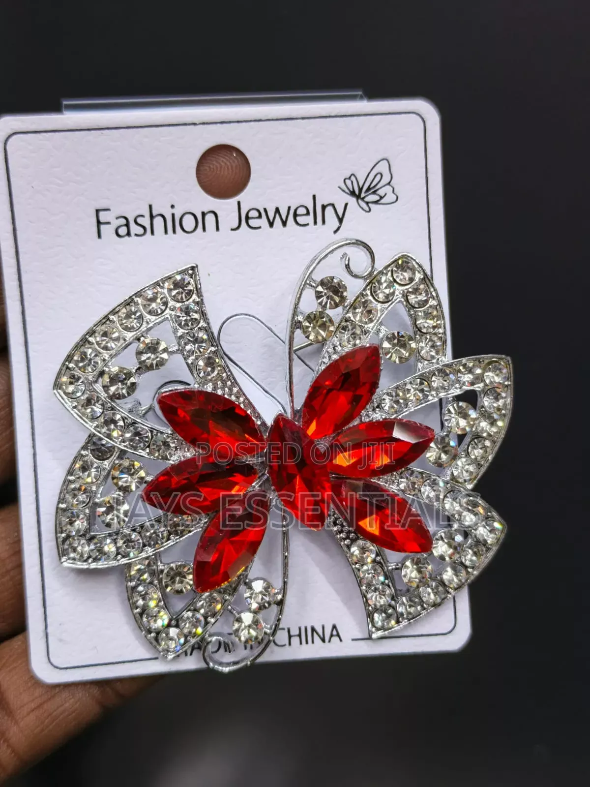 Classy Brooch Pins