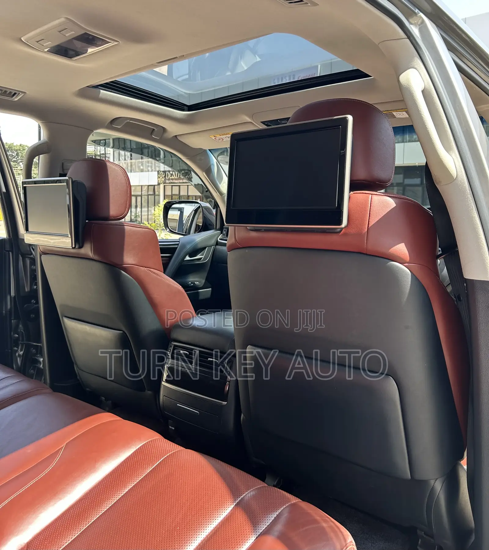 Lexus LX 570 AWD 2016 Silver