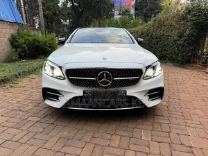 Mercedes-Benz E43 AMG 2017 White
