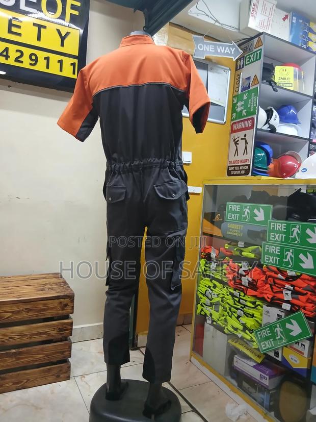 Working Body Suits and Coveralls - thumbnail 3