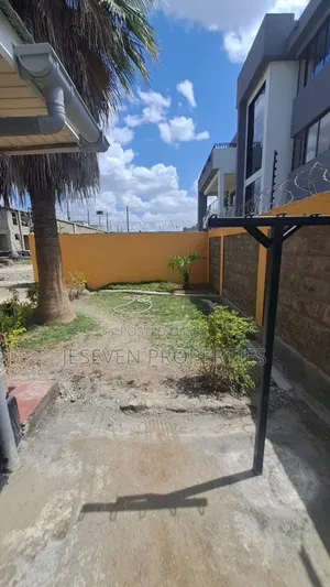 3bdrm Maisonette in Katani for sale