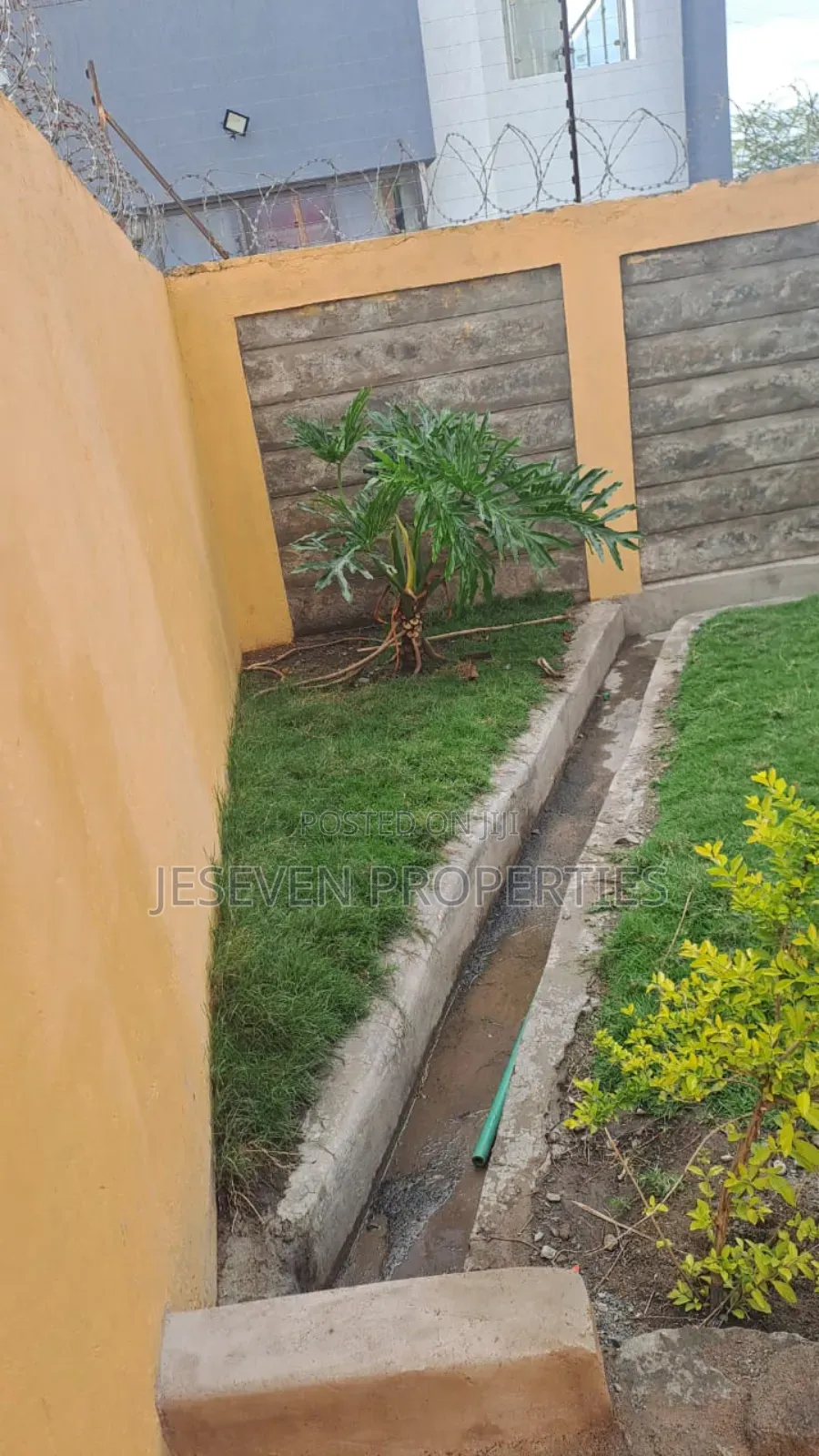 3bdrm Maisonette in Katani for sale
