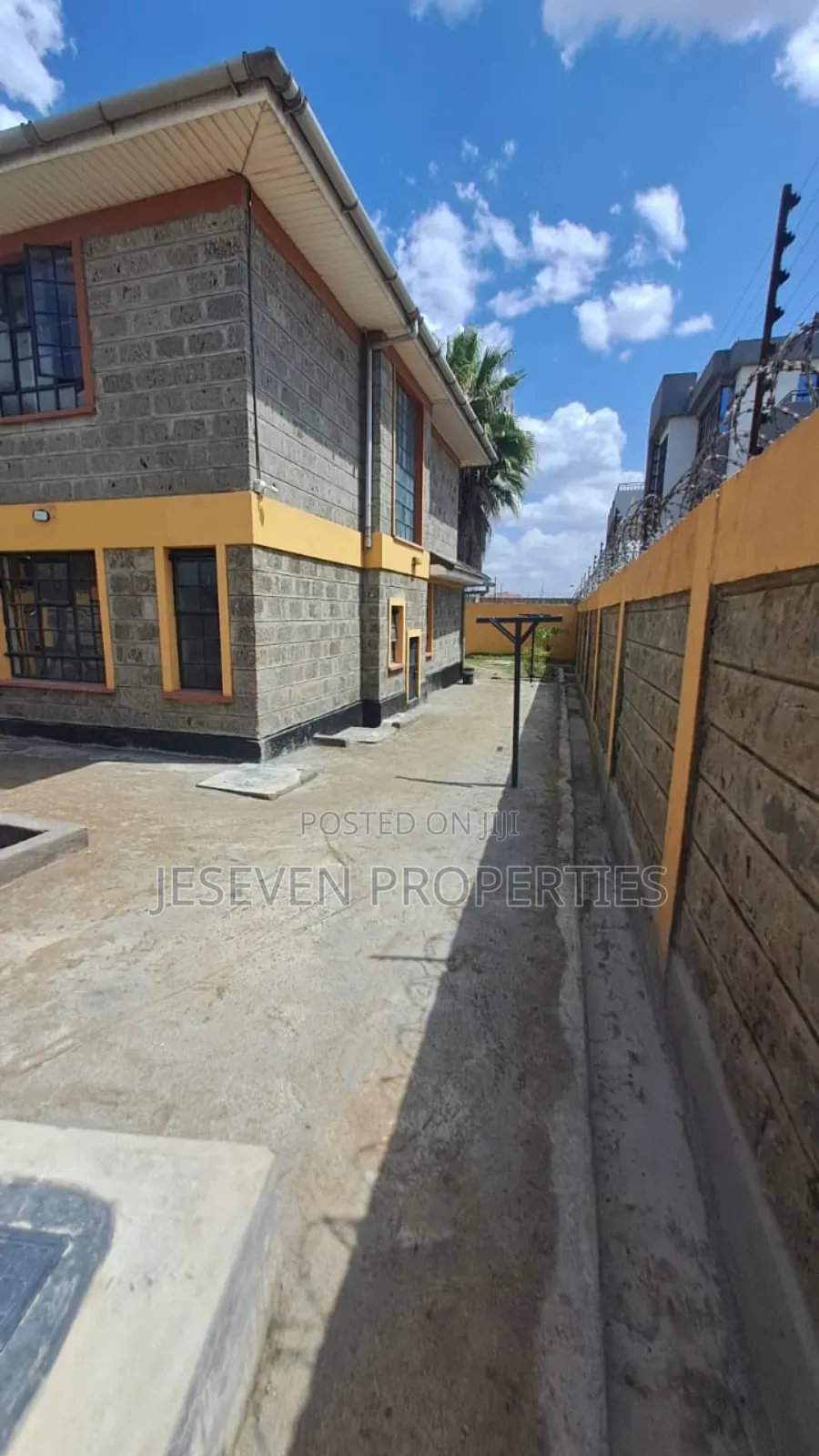 3bdrm Maisonette in Katani for sale
