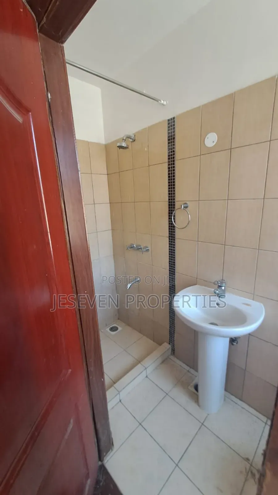 3bdrm Maisonette in Katani for sale