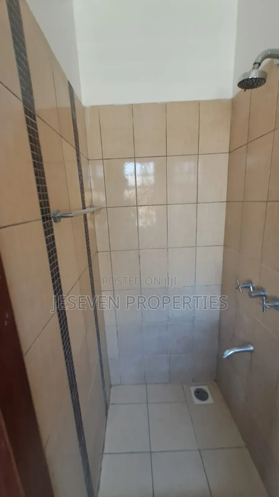 3bdrm Maisonette in Katani for sale