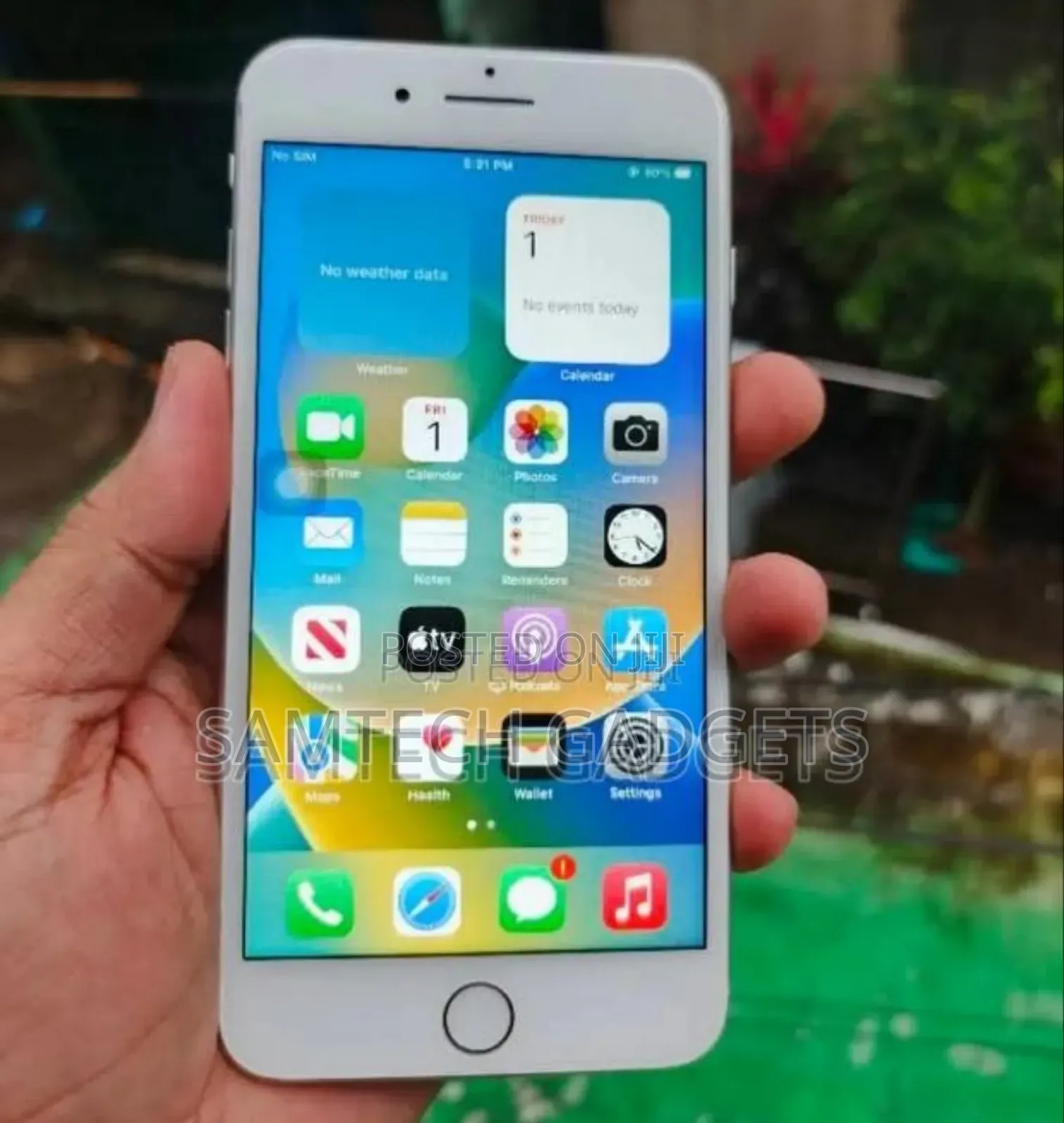 Apple iPhone 8 Plus 64 GB White