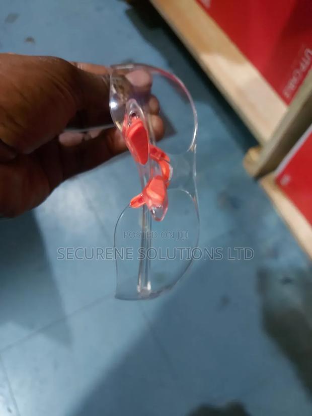 Safety Glasses - thumbnail 3