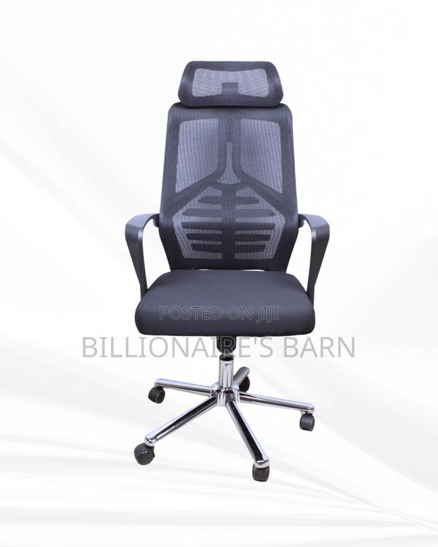 High Back Mesh Office Chair (Space-Saving) — Moving Fast - thumbnail 3