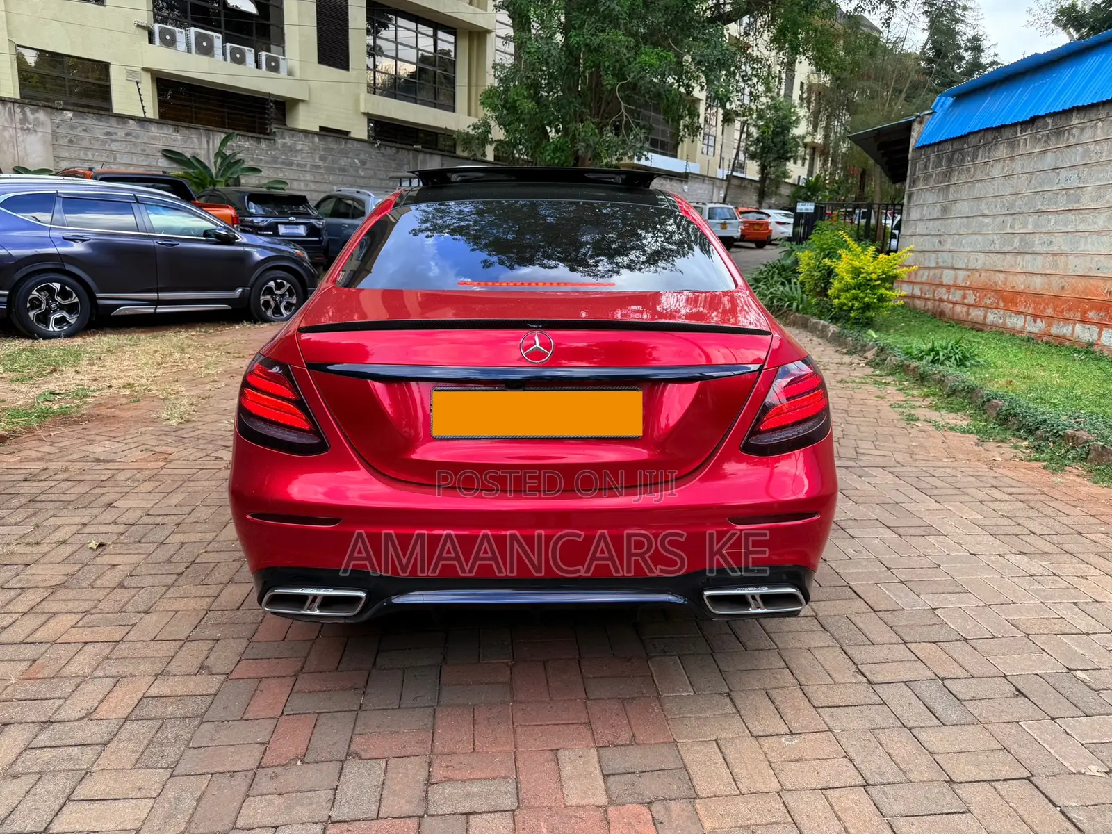 Mercedes-Benz E200 2016 Red