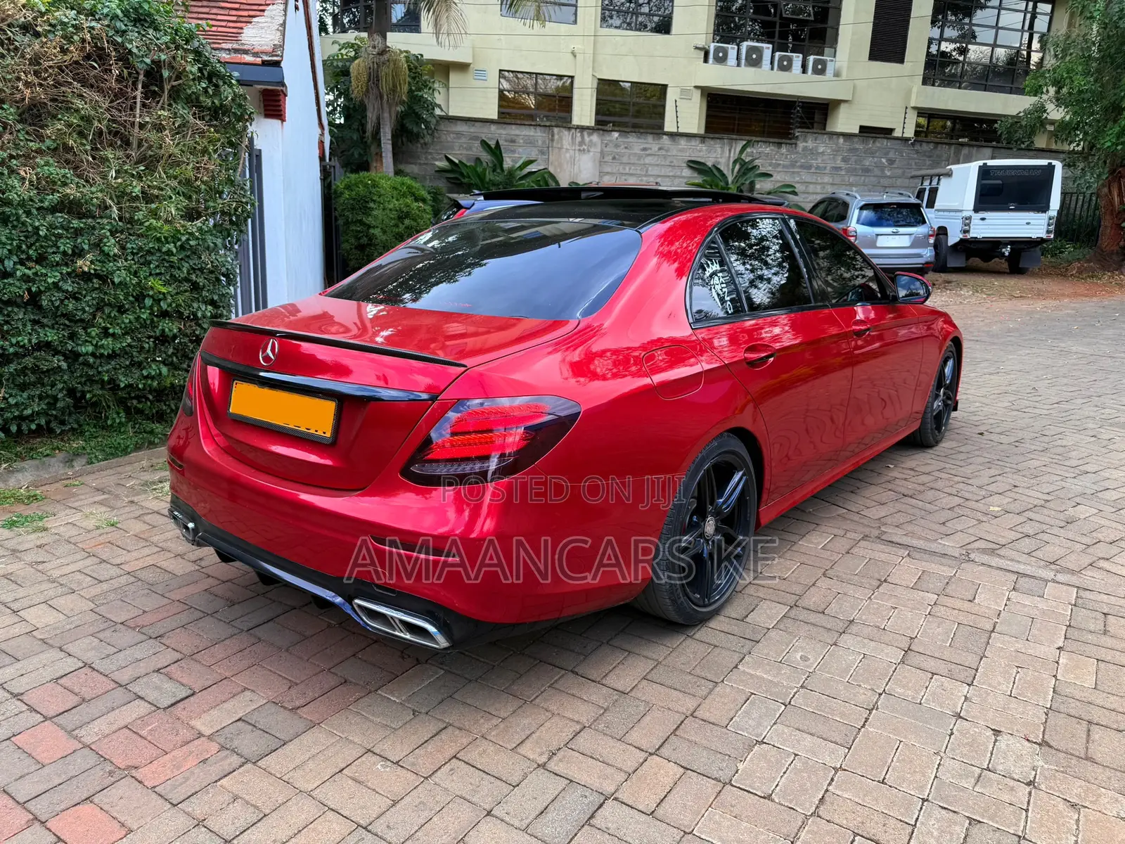 Mercedes-Benz E200 2016 Red