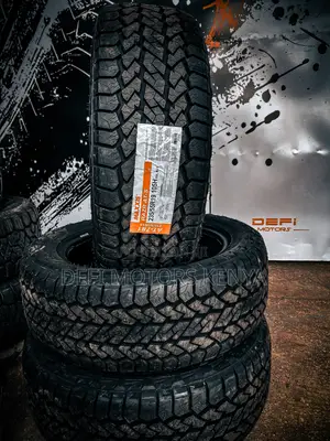 235/55 R19 Maxxis Razr All Terrain Tires