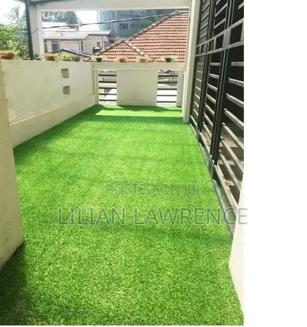 Cushiony Grass Carpets