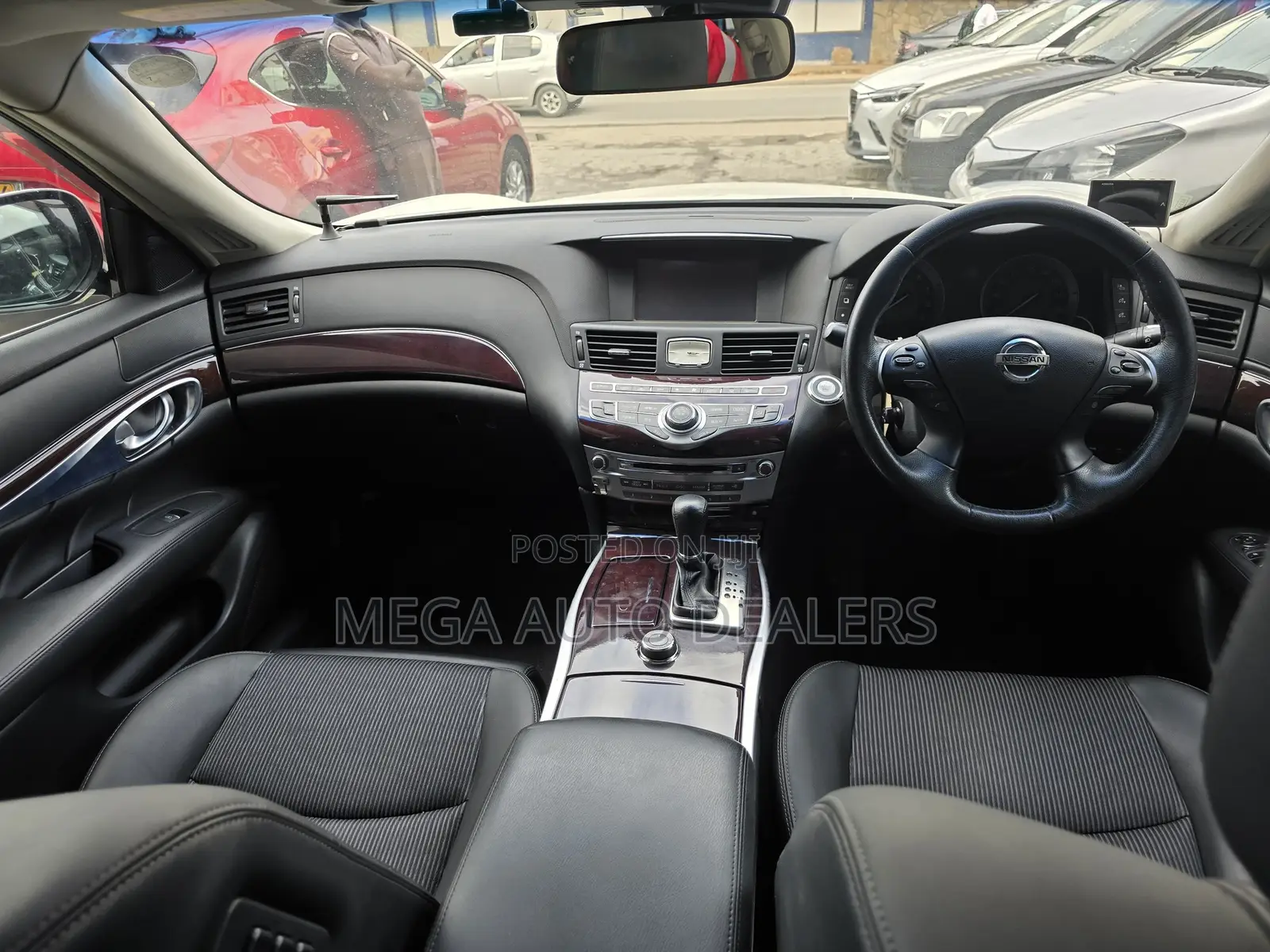 Nissan Cima 2018 White