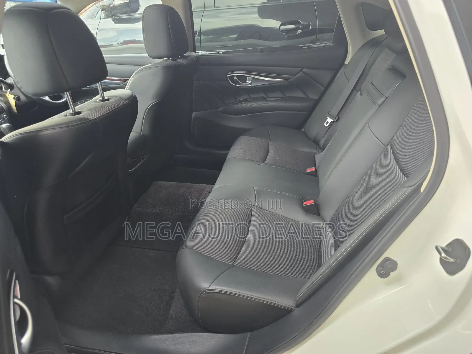 Nissan Cima 2018 White