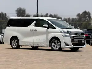 Toyota Vellfire 2018 White