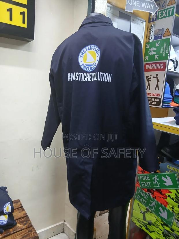 Top Notch Dust Coats Plus Branding - thumbnail 4