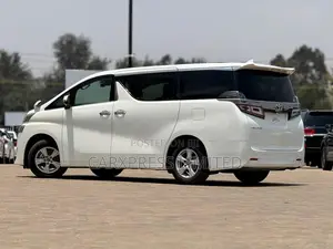 Toyota Vellfire 2018 White