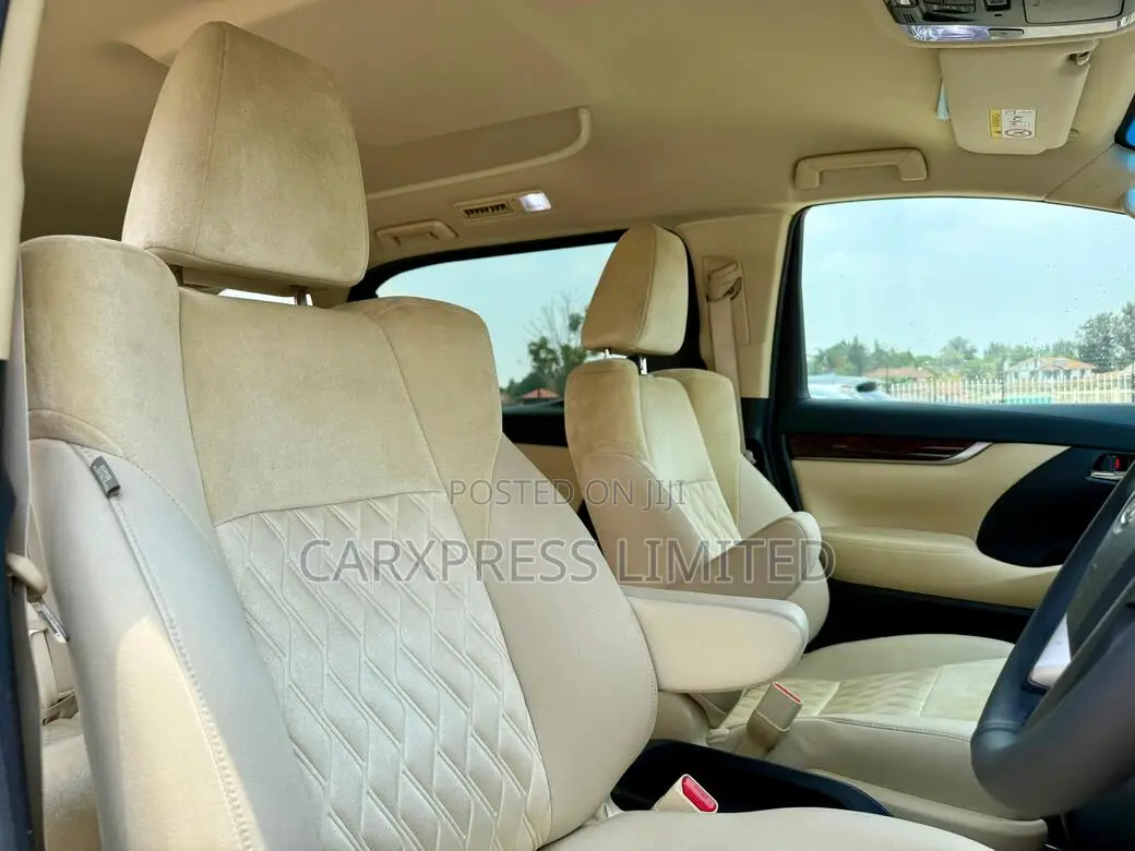 Toyota Vellfire 2018 White