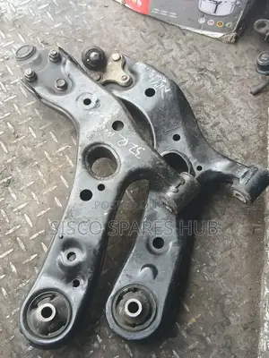 Control Arm Vanguard/Rav 4