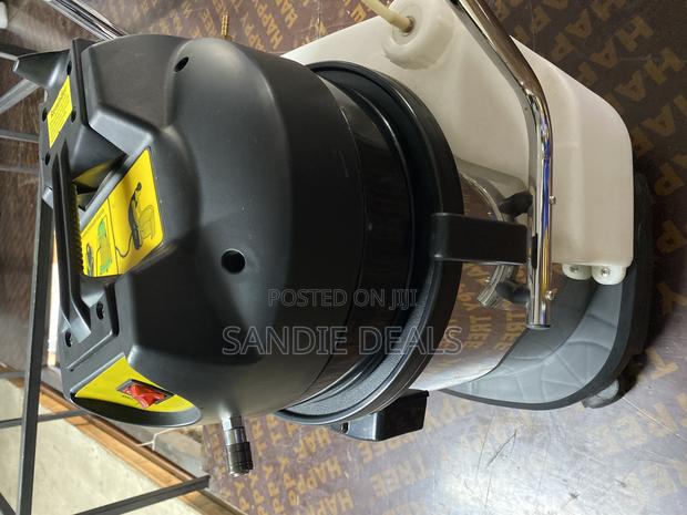 Electric Carpet Cleaner - main view