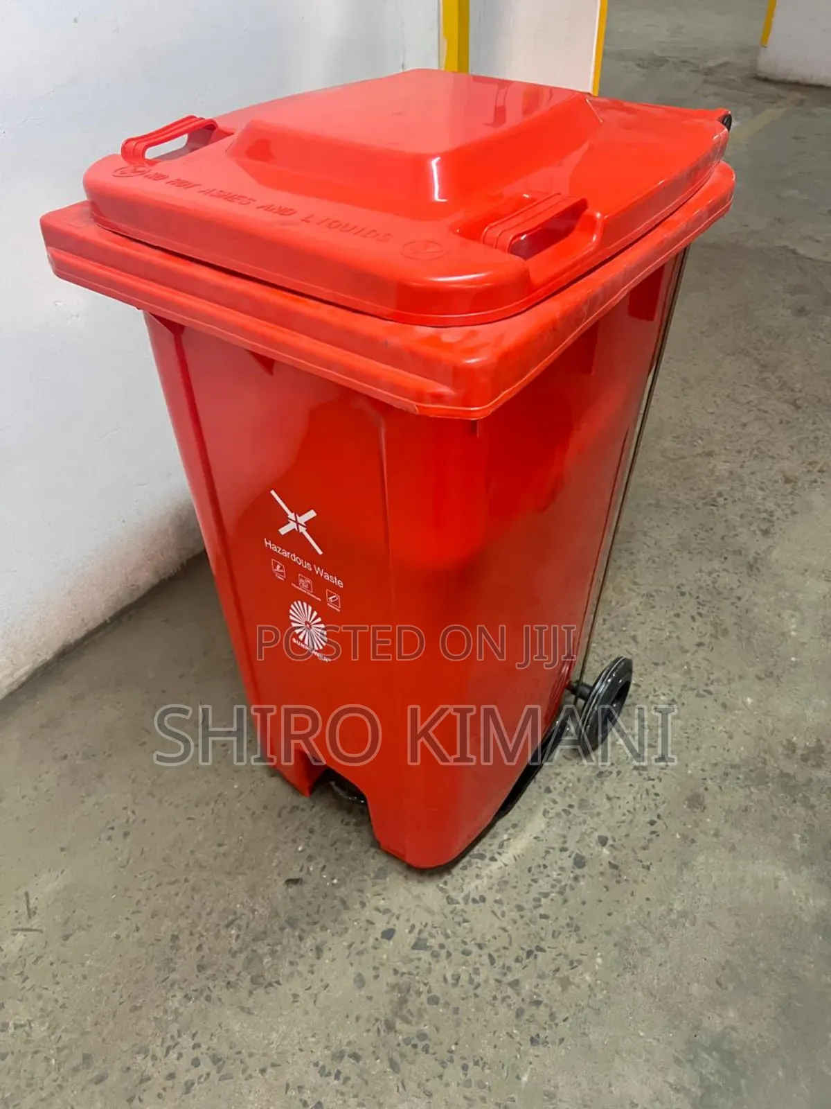 240l Heavy Duty Outdoor Dustbin With Wheels