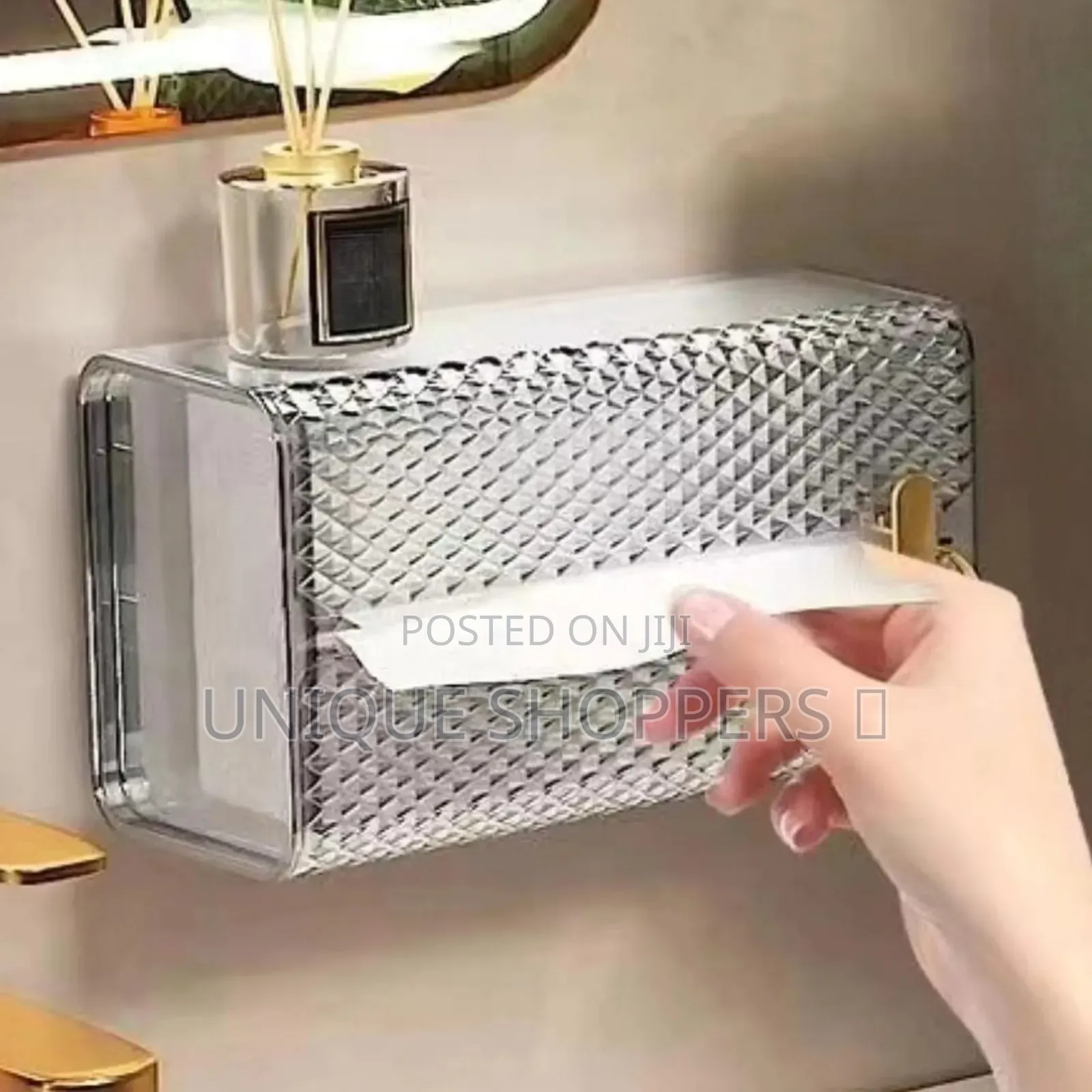 Luxury Diamond Tissue Box Wall-Mounted Acrylic Transparent Tissue