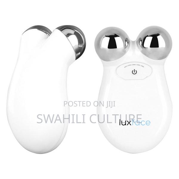 Face Lifting and Contouring - thumbnail 4