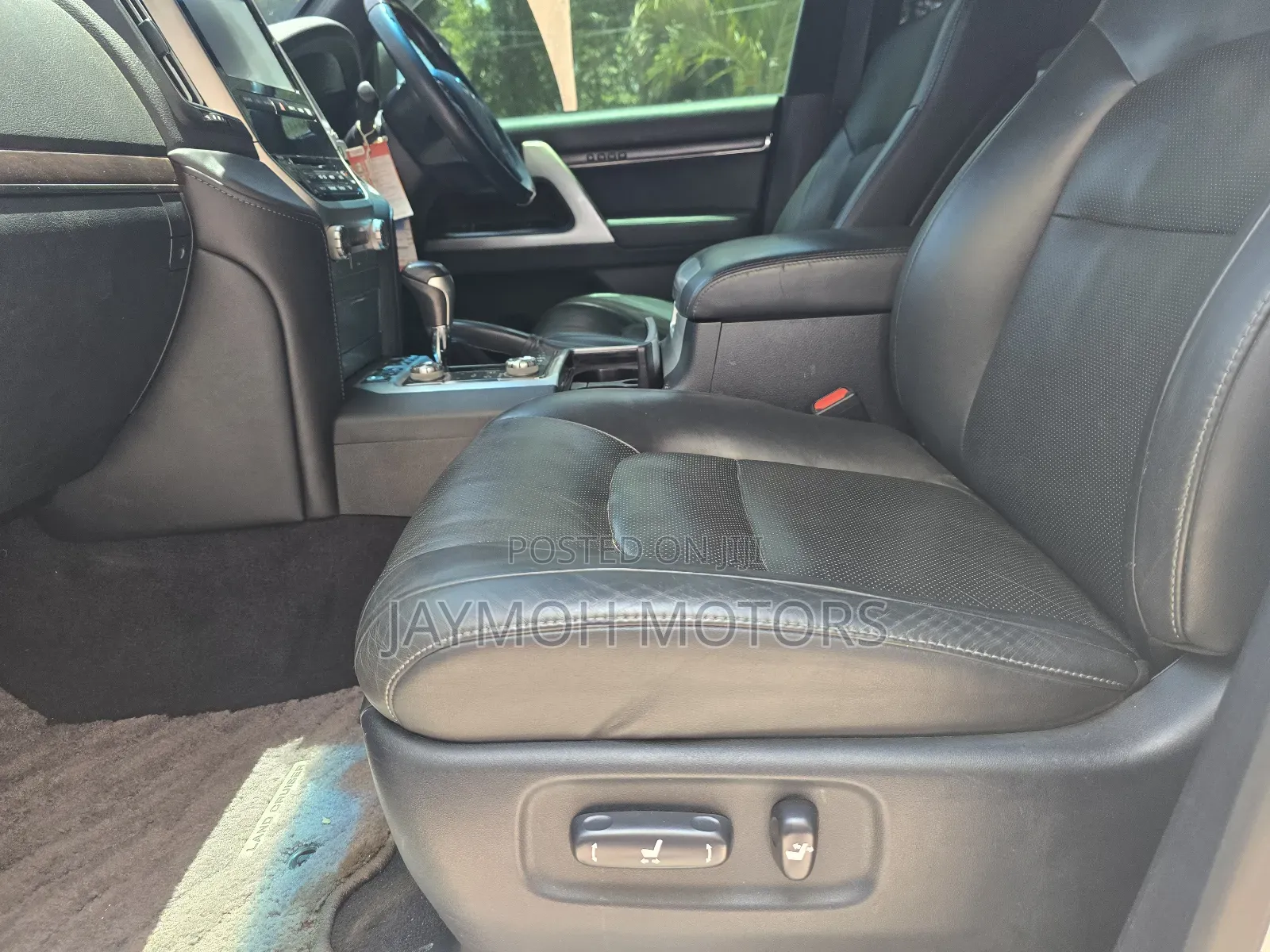 Toyota Land Cruiser 2016 White