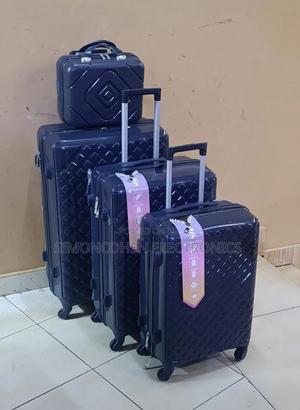4in1 Luxurious Unbreakable Suitcase Set Size 1 - thumbnail 2