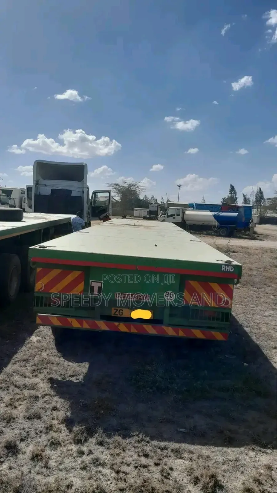 Flatbed/Skeleton/Highsided Available for Load Delivery