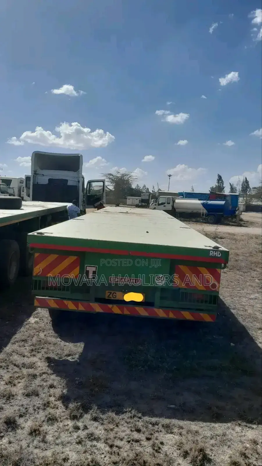 Flatbed/Skeleton/Highsided Available for Load Delivery