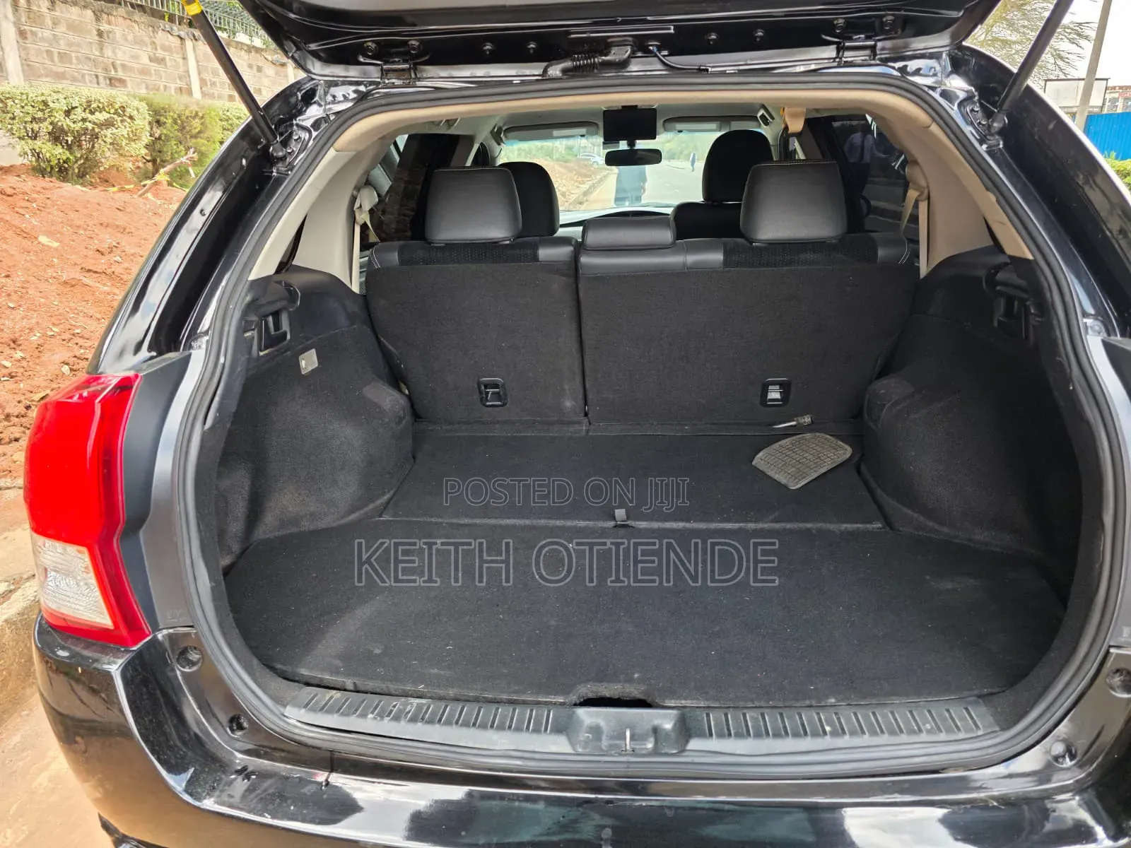 Toyota Corolla Fielder 1.5 Hybrid FWD 2015 Black